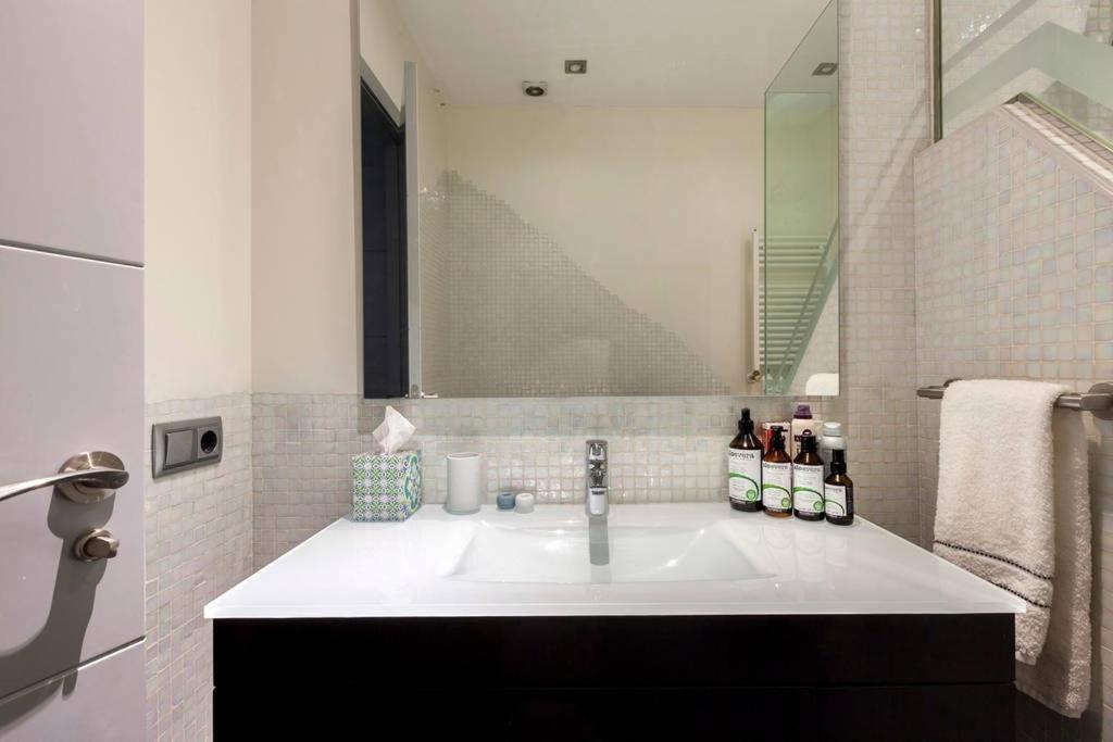 Appartamento Downtown Madrid - Gran Via - Business Ready Esterno foto